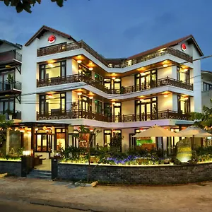 Threeway Riverside *** Hoi An